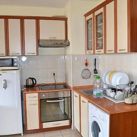 Apartment Semiramida Garden Eh *